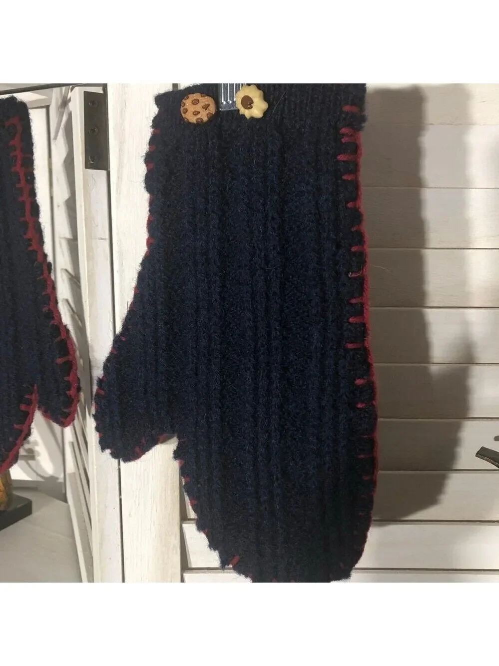 vintage wool mittens cookie buttons hand-stitched trim cottage ski resort alpine